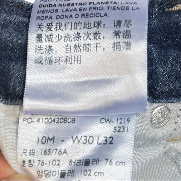 Levi’s Signature Size 31x 32” Modern Straight Mid Rise Blue Denim Jeans - Picture 7 of 11